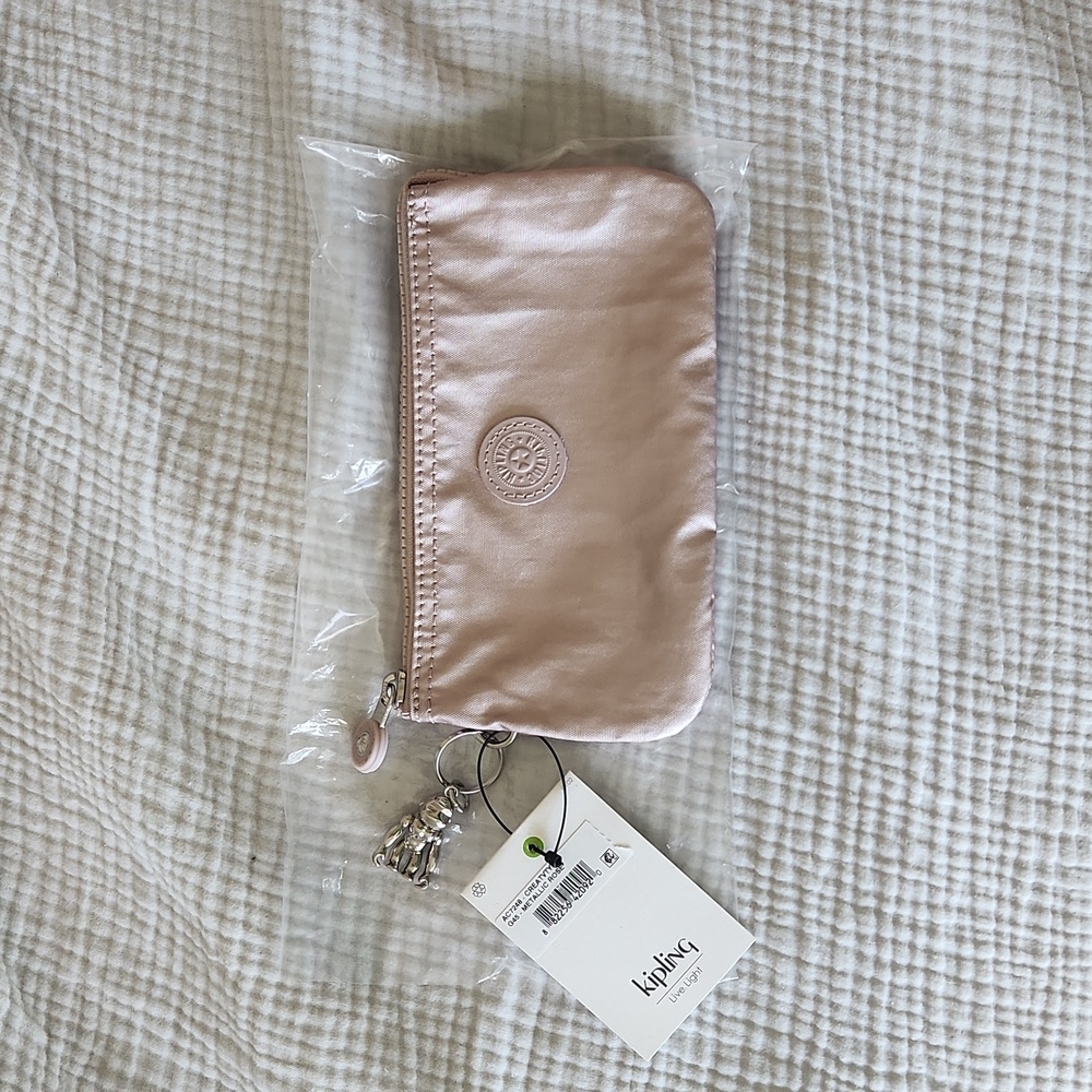 Kipling Creativity  in Rose Gold!